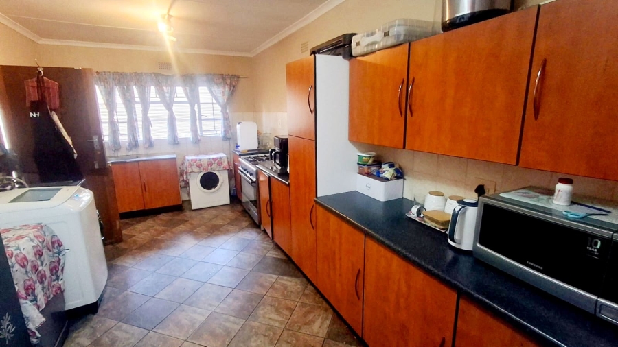 4 Bedroom Property for Sale in Vaalpark Free State